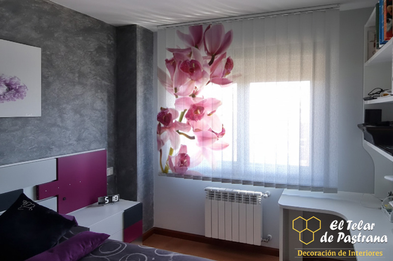 Ambiente dormitorio con orquideas Cortinas verticales orquideas dormitorio