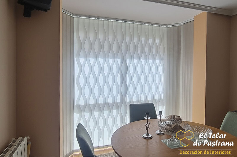 Ambiente salon cortinas ondas useras Cortinas verticales ondas con lisas en useras