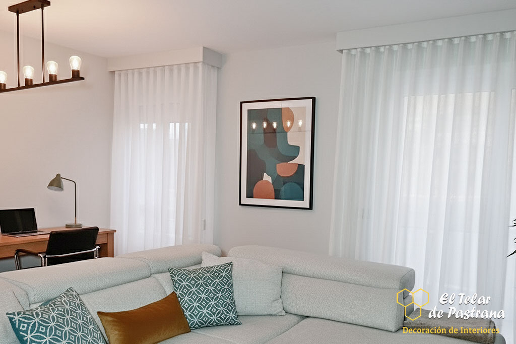 Onda Perfecta en Tela Tupida Beige comedor Madrid Proyecto 29: Cortinas de tela tupida Onda Perfecta en comedor elegante - Usera, Madrid