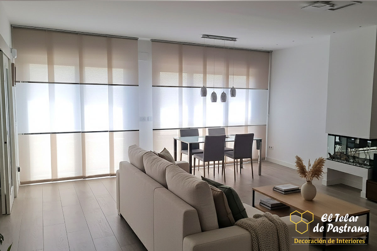 Paneles Japoneses coordinados en salón comedor en Aluche