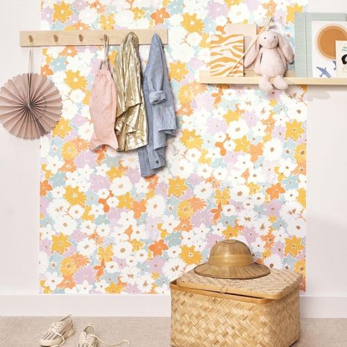 Flora Papel pintado Let's Go Girls  Caselio